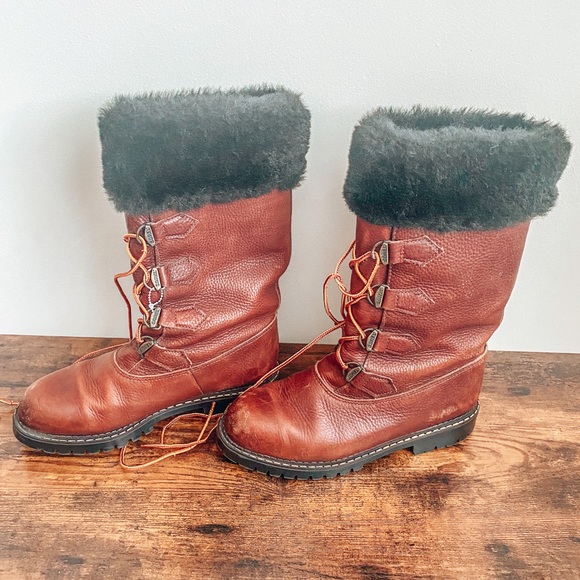 - NEW Unique Brown sorel fur boots - Picture 7 of 7